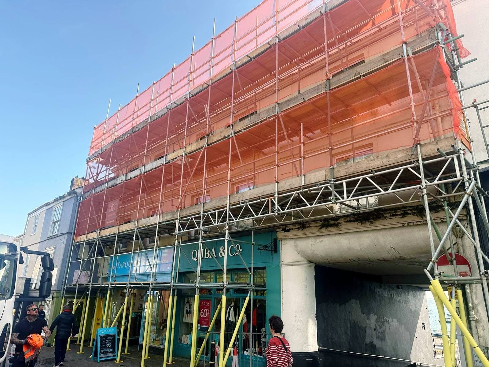 Commercial scaffolding project